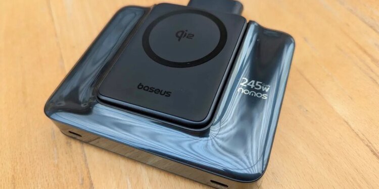 I thought this 245W charging station was excessive, but it’s an office essential for me now I thought this 245W charging station was excessive, but it’s an office essential for me now